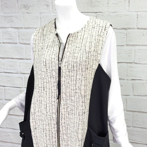Designer Chalet Florence Zip Front Hi Lo Vest EUC! Size:L Black/Winter White - Picture 6 of 11